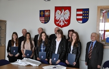 Wręczenie nagr&oacute;d w XVII edycji Og&oacute;lnopolskiego Konkursu Plastycznego dla Dzieci i Młodzieży 