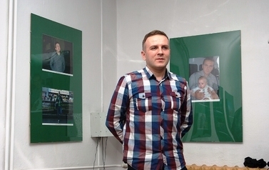 Wystawa fotografii Zbigniewa Masternaka z jego działań literackich, filmowych i piłkarskich