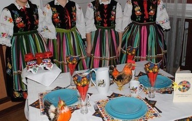 &bdquo;Uroda stołu&rdquo; &ndash; stoły regionalne.