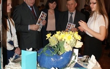 &bdquo;Uroda stołu&rdquo; &ndash; stoły regionalne.
