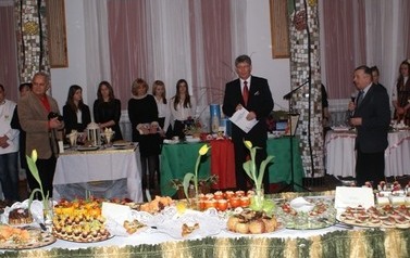 &bdquo;Uroda stołu&rdquo; &ndash; stoły regionalne.
