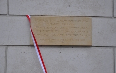 Odsłonięcie tablicy pamiątkowej 