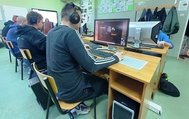 cs (3)