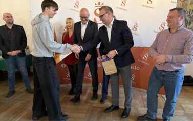 att.bop-VoPeKwaaRB-lBSH6jmmIdBv-ggR_g-MEv4fwnKc