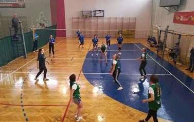 Powiatowy Turniej Piłki Siatkowej Dziewcząt pod Patronatem Starosty Sandomierskiego