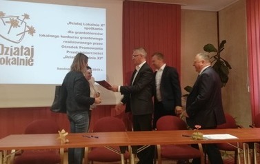 Działaj_8