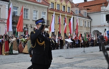 Obchody 3 Maja 2017 w Sandomierzu32.JPG