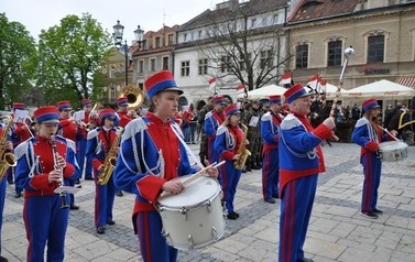 Obchody 3 Maja 2017 w Sandomierzu01.JPG
