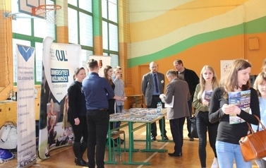 X Powiatowe Targi Edukacyjne w II LO im. T. Kościuszki w Sandomierzu