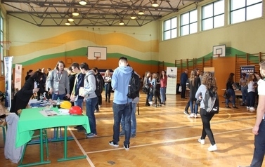 X Powiatowe Targi Edukacyjne w II LO im. T. Kościuszki w Sandomierzu