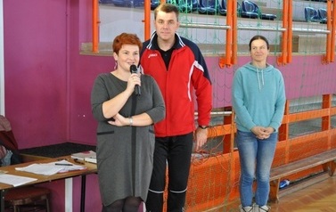 Turniej Piłki Koszykowej Dziewcząt i Chłopc&oacute;w pod patronatem Starosty Sandomierskiego