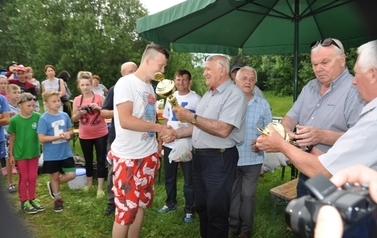 Spławikowe zawody wędkarskie z okazji "Dnia dziecka"