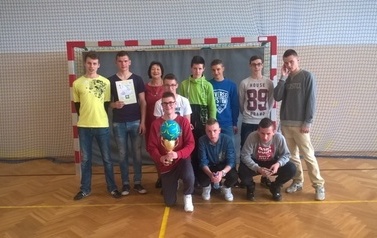 Turniej piłki nożnej halowej w ZSP w Klimontowie