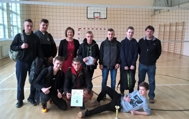 Turniej Piłki Siatkowej Dziewcząt i Chłopc&oacute;w w Zespole Szk&oacute;ł Ponadgimnazjalnych w Klimontowie 