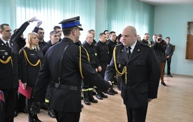 Zaprzysiężenie bryg. Janusza Tasaka na stanowisko Komendanta Powiatowego PSP w Sandomierzu