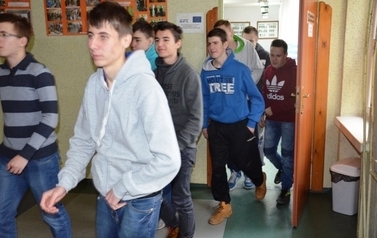 Praktyczne sprawdzenie organizacji oraz warunk&oacute;w ewakuacji na wypadek pożaru w ZSTiO w Sandomierzu