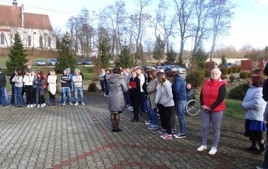 Ćwiczenia z organizacji i ewakułacji na wypadek pożaru przeprowadzono w Zespole Szk&oacute;ł Ponadgimnazjalnych w Klimontowie