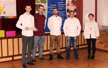 Jury-szfowie kuchni sandomierskich restauracji.JPG