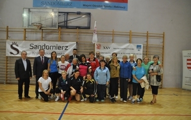 XXV Mistrzostwa Polski Pracownik&oacute;w Oświaty w Tenisie Stołowym oraz XIV Drużynowe Mistrzostwa organizowane w Sandomierzu
