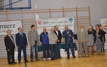 XXV Mistrzostwa Polski Pracownik&oacute;w Oświaty w Tenisie Stołowym oraz XIV Drużynowe Mistrzostwa organizowane w Sandomierzu