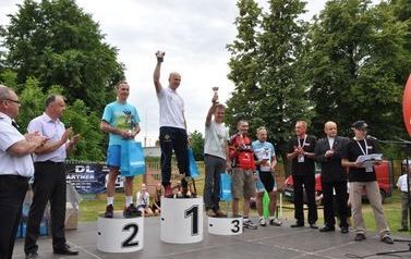 WYŚCIG KOLARSKI DOLINĄ OPAT&Oacute;WKI