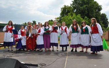 WYŚCIG KOLARSKI DOLINĄ OPAT&Oacute;WKI