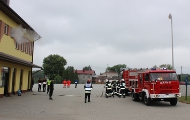 Ćwiczenia Powiatowego Zespołu Zarządzania Kryzysowego "Obraz&oacute;w 2015"
