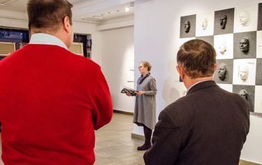 Wernisaż wystawy rzeźby na pł&oacute;tnie Gayi Lastovjak pt. &ldquo;Kształty&rdquo;