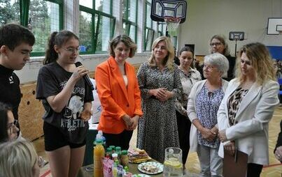 Zdjęcie do Szkolne Igrzyska Zdrowia- cykliczny event profilaktyczny II LO w Sandomierzu pod patronatem Starosty Sandomierskiego